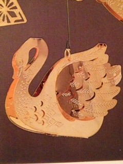 1989 Graceful Swan (NB) Hallmark Keepsake Ornament QX4642-2
