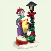 2005 Maxine Crabby Caroler *Magic Hallmark Keepsake Ornament QLX7592-2-2
