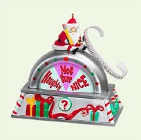 2005 Santa Knows! *Magic Hallmark Keepsake Ornament QLX7612
