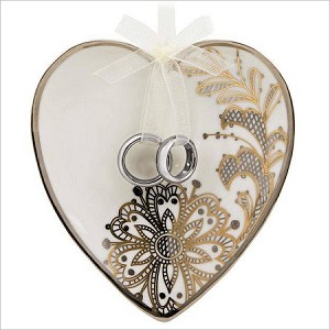 2017 With This Ring Wedding Heart Hallmark Keepsake Ornament QHX1002