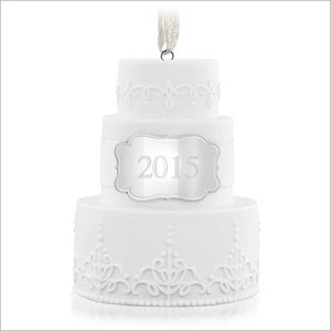 2015 Wedding Cake Porcelain Hallmark Keepsake Ornament QHX1167