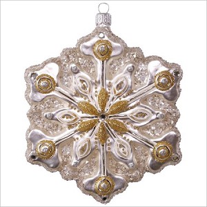 2017 Premium Sparkling Snowflake Hallmark Keepsake Ornament QK1502