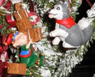2001 With Help From Pup set/2 *Club  Hallmark Keepsake Ornament QXC4565
