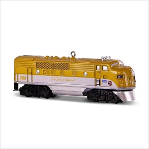 2018 Lionel Trains Gold Texas Special *Ltd. Qty. Hallmark Keepsake Ornament QXE3163